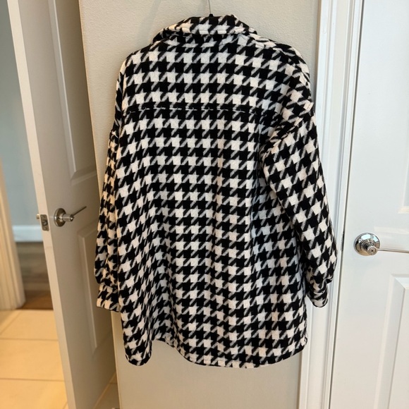 Bagatelle.NYC houndstooth shirt jacket - Picture 6 of 7